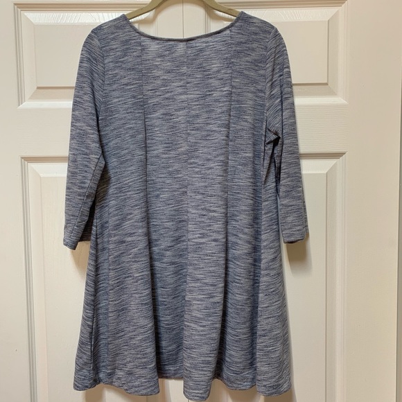 Old Navy Maternity Top - Picture 3 of 4